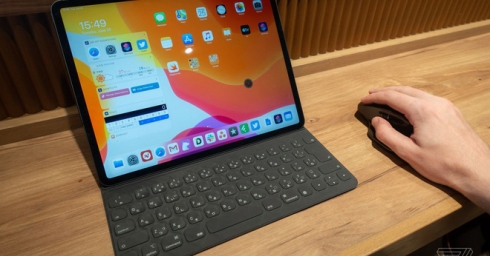 Dùng thử chuột trên iPad Pro cài iPadOS Public Beta: Trải nghiệm khác hoàn toàn chuột máy tính, thao tác điều khiển sơ sài