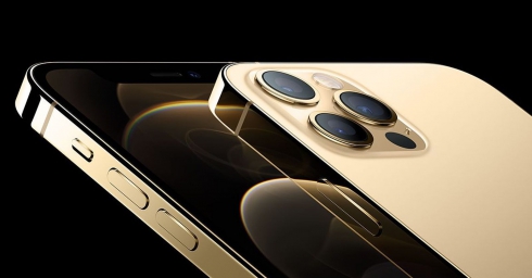 iPhone 12 Pro màu Gold có khung viền thép bền hơn so với các màu khác