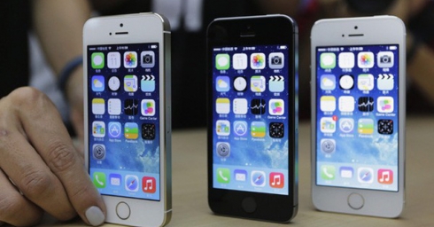Chiến lược nói không với iPhone giá rẻ đang khiến Apple khốn đốn